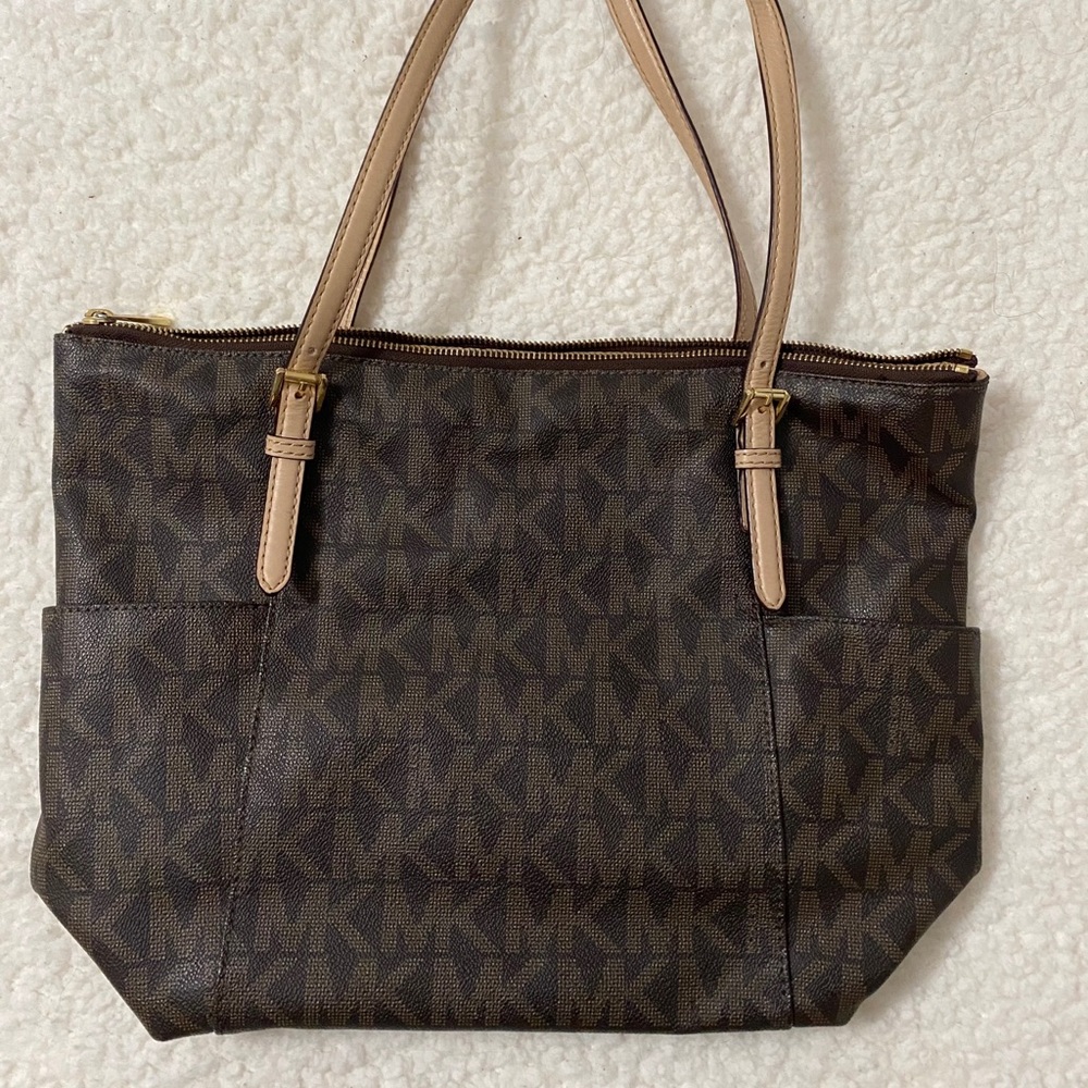 Michale Kors bag